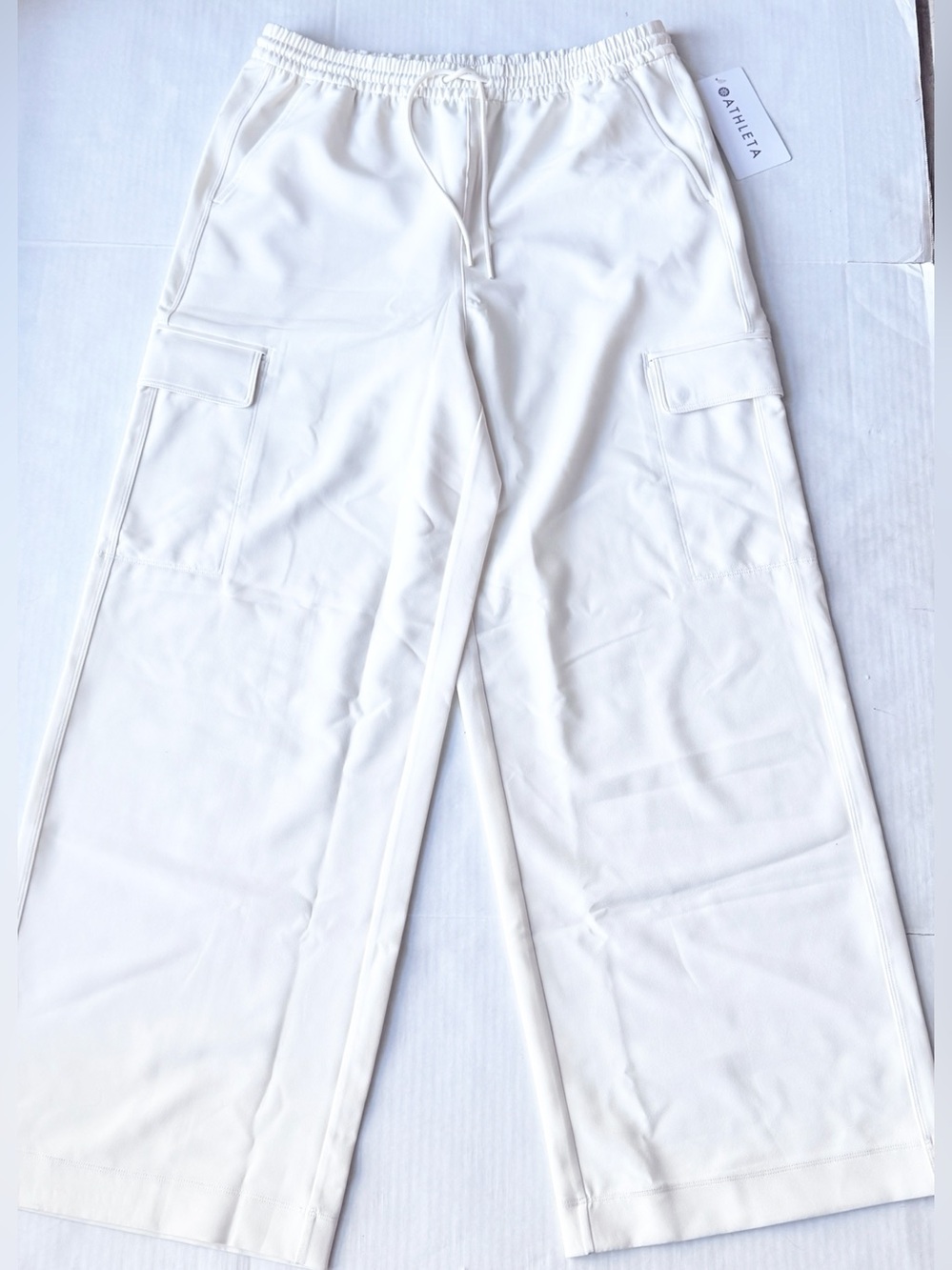 Athleta New Promenade High Rise Cargo Pant, Magnolia White Wide Leg Pants NWT - Picture 5 of 15